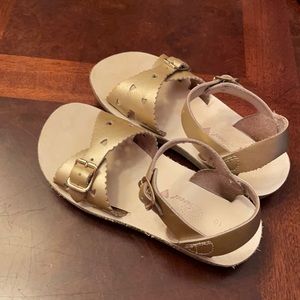 Sandals girls size 10